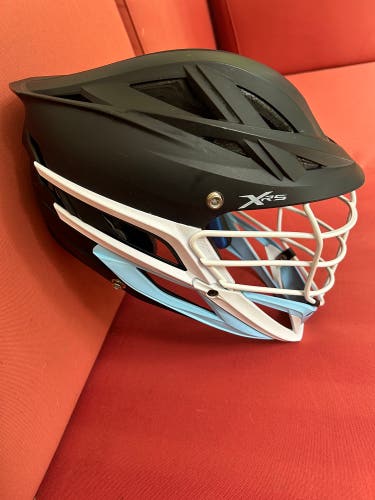 Cascade XRS - Matte Black w/  Carolina Blue Chin