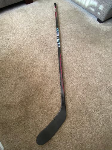 New Senior Bauer Right Handed P28M Pro Stock Nexus Sync Hockey Stick