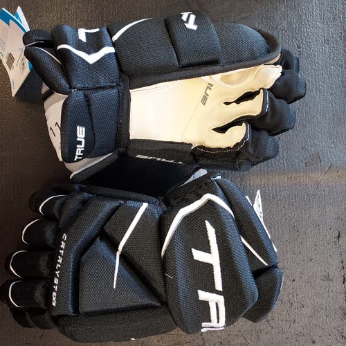 New True Catalyst 5X3 Gloves 11"