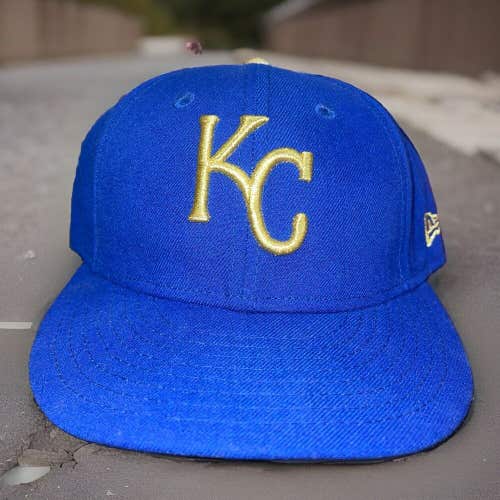 New Era 59Fifty Kansas City Royals MLB Hat Fitted Cap Size 7 1/2 Blue Gold