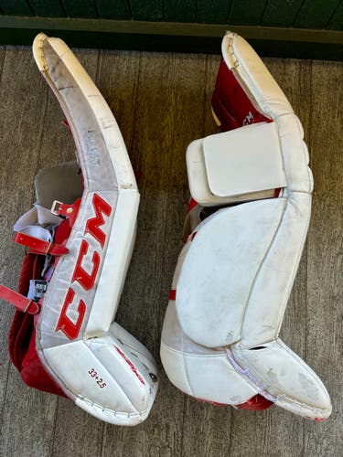 Used 33" CCM Extreme Flex II Goalie Leg Pads