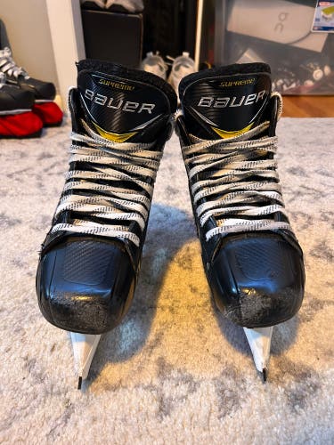 Used Senior Bauer Regular Width  8 Supreme UltraSonic Hockey Goalie Skates