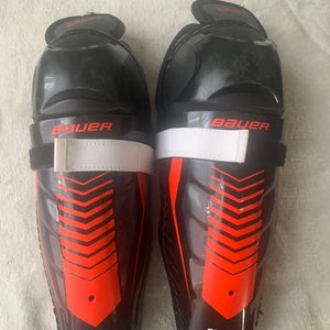 Bauer Lil Sport shin guards