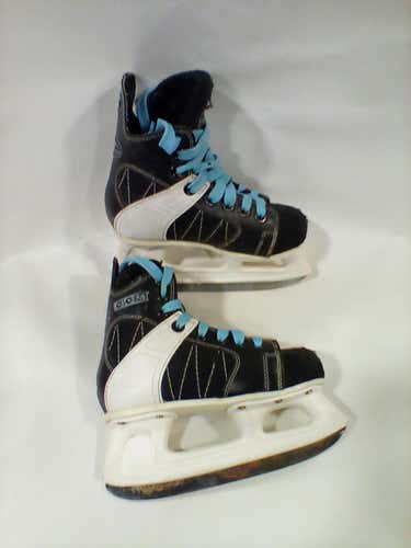 Used Ccm Intruder Youth 13.0 Ice Skates Ice Hockey Skates