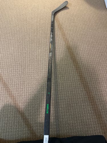 New Senior CCM Right Handed P28 Pro Stock RibCor Trigger 6 Pro Hockey Stick