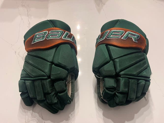 Used Bauer 13" Vapor Pro Team Gloves