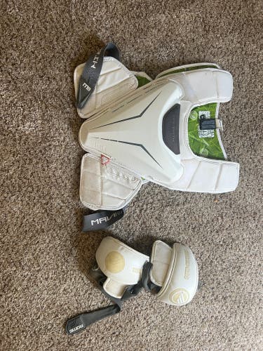 Used Adult Maverik M5 Shoulder Pads