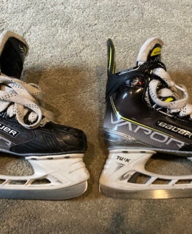 Like New Junior Bauer Vapor 3X Hockey Skates Regular Width Size 3