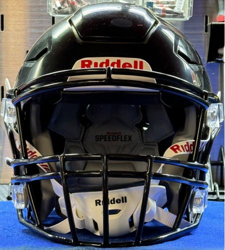 New Medium Riddell SpeedFlex Helmet