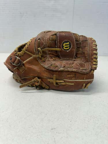 Used Wilson A2151 11 1 2" Fielders Gloves