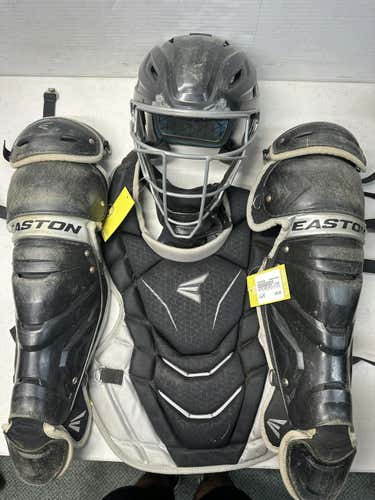 Used Easton Easton Gametime Elite Catchers Set Md Catcher's Equipment