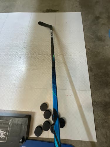 Used Intermediate Bauer Left Hand P92 Nexus Geo Hockey Stick