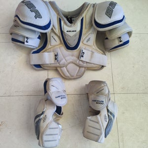 Used Small Junior Bauer Nexus 8000 Shoulder & Elbow Pads
