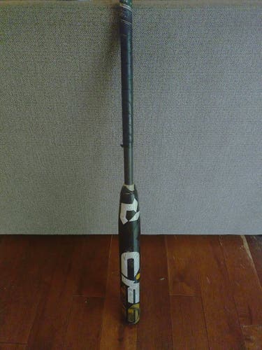 Used DeMarini CF Bat (-10) Composite 23 oz 33"