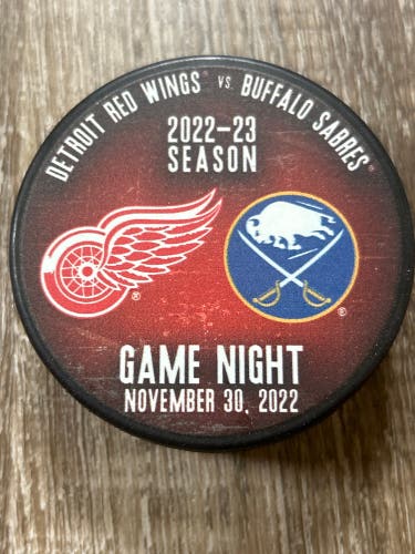 GAME NIGHT PUCK DETROIT RED WINGS VS BUFFALO SABRES 11/30/2022