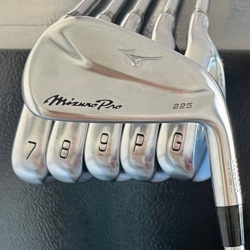 MIZUNO PRO 225 IRON SET