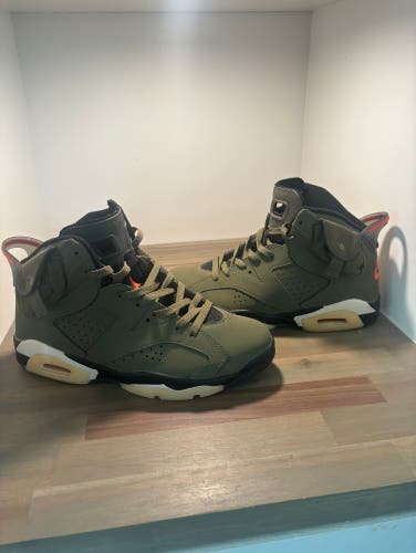 Jordan Retro 6 Travis Scott Sneakers