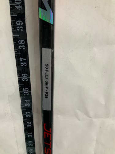 New Junior CCM JETSPEED FT7 PRO Left 50 Flex P28 Stick.