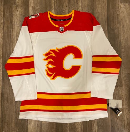 NWT Calgary Flames Heritage Classic Hockey Jersey