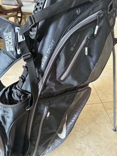 Nike Golf Bag