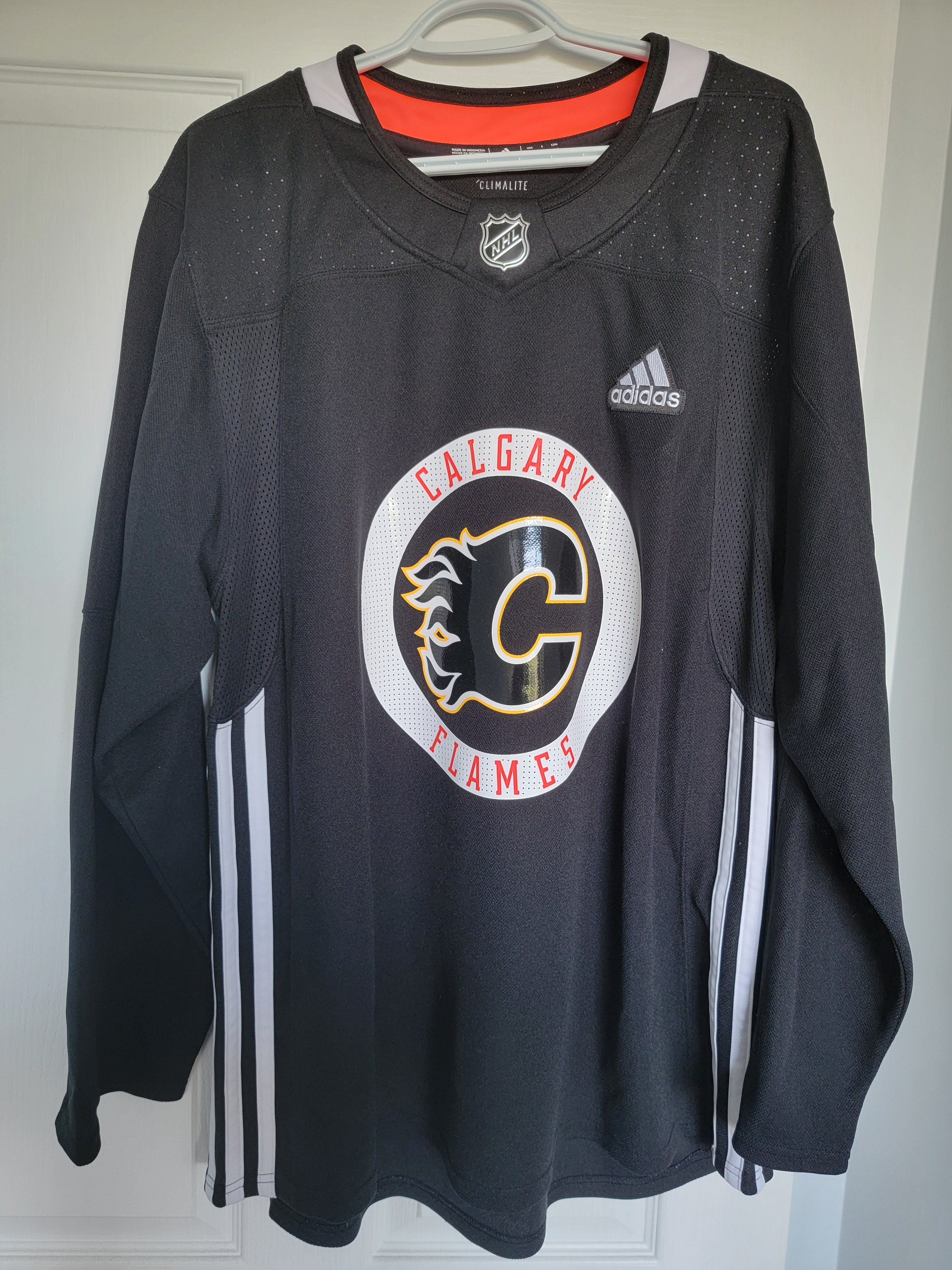 Nhl Hockey Calgary Flames Black Practice Jersey Practice Jersey - Main Image