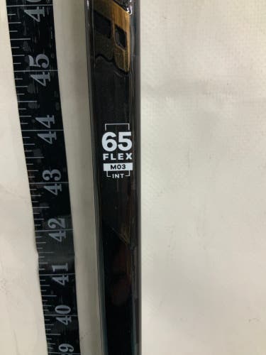 New Intermediate Warrior QR6 pro Right 65 Flex M03 Stick