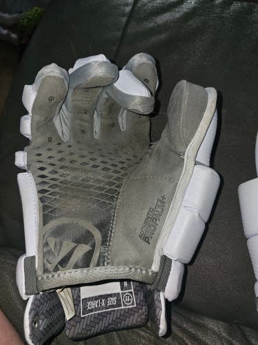 Used Goalie Warrior Nemesis Lacrosse Gloves Extra Large