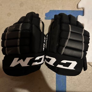 Ccm Youth hockey gloves 10”