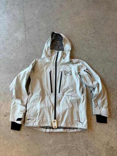 White Used Men's XL Burton AK Gortex Jacket