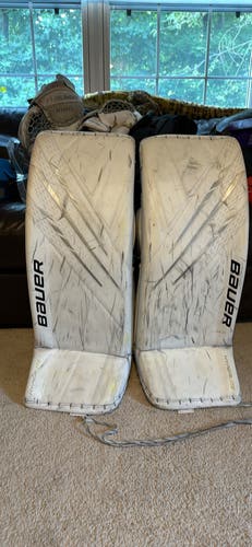 Bauer hyperlite goalie leg pads senior xs 32”