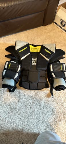 Warrior RX3e+ intermediate large/x-large Goalie chest protector