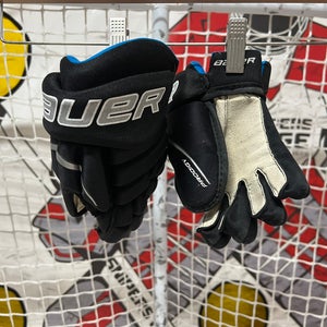 Used  Bauer 9" Prodigy Gloves