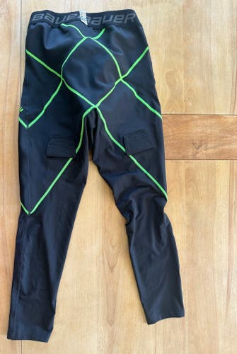 New Senior Medium Bauer Core 1.0 Hockey Under Pants