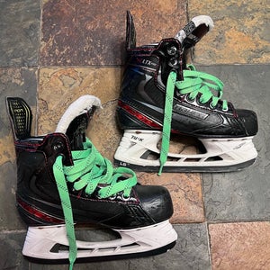 Used Junior Bauer Regular Width Size 3.5 Vapor XLTX Pro Hockey Skates