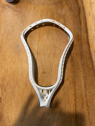 Used Attack & Midfield Warrior Unstrung Regulator Warp Pro Head