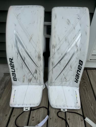 Used Bauer Hyperlite 2 Goalie Leg Pads White Size Large 35+