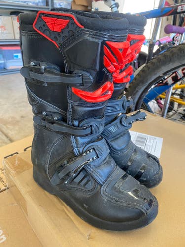 Youth Fly Racing Maverick MX boots (size 4)