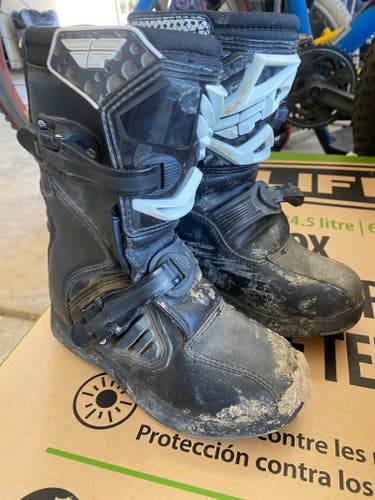 Youth Fly Racing Maverick MX boots (YTH size 1)