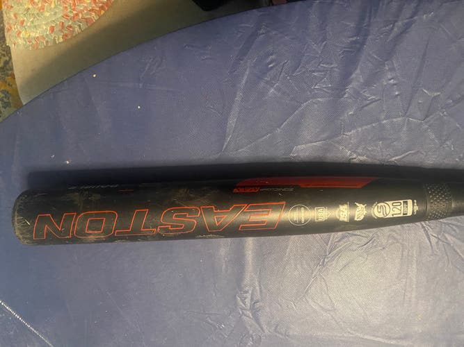 Easton Ghost Fastpitch Softball Bat