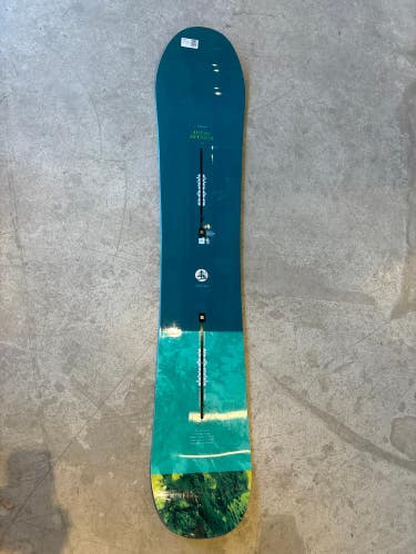 Used Burton Family Tree High Spirits 149cm Snowboard