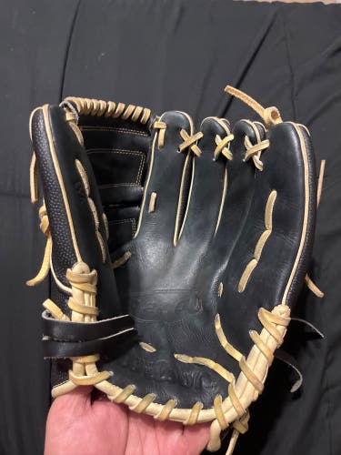 Used  Pitcher's 12" A2000 Baseball Glove