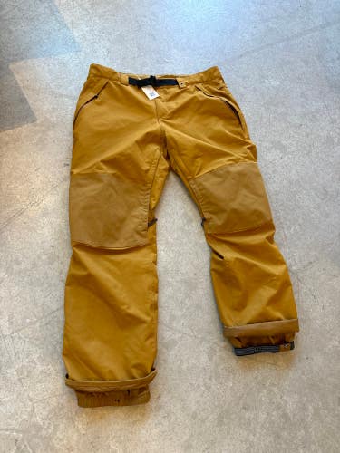 Yellow Used Men's Large 686 Pants