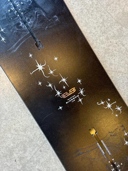 Burton Blossom 149 スノーボード Burton Blossom Snowboard Review | Snowboarding Profiles