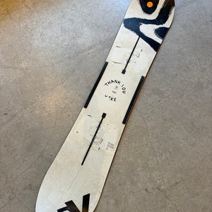 Burton Family Tree Territory All Mountain Snowboard | 148cm | No Bindings