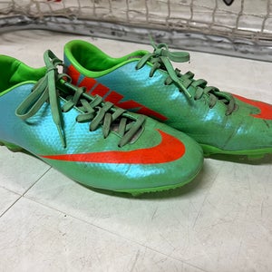 Used Size 7.5 (Women's 8.5) Nike Mercurial Cleats