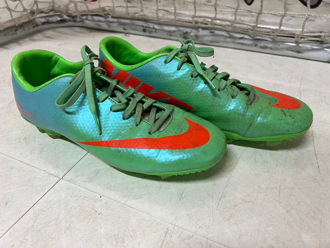 Used Size 7.5 (Women's 8.5) Nike Mercurial Cleats