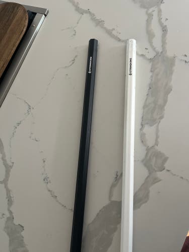Shaft BUNDLE NEW STRINGKING METAL 3 PRO AND LIKE  LIKE NEW 135 PRO