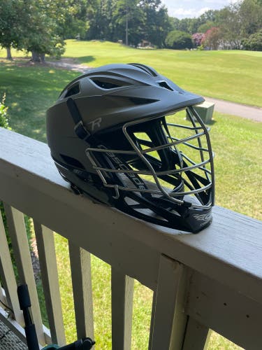 Cascade R helmet