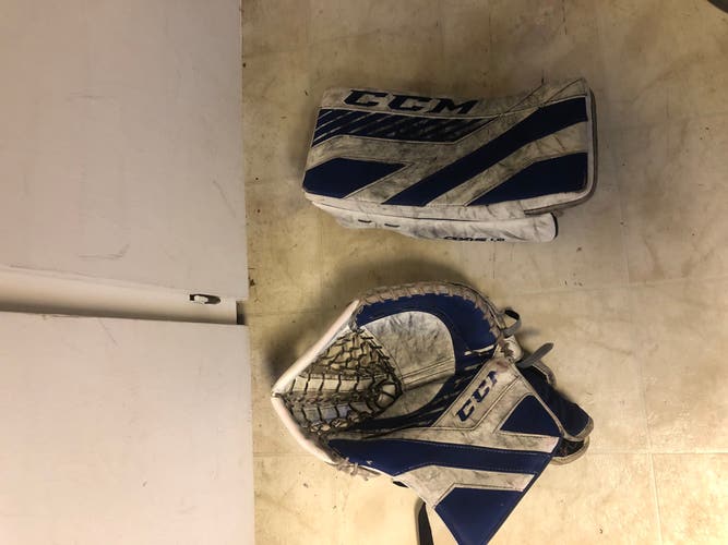 Ccm Axis 1.9 Glove And Blocker. Intermediate Size