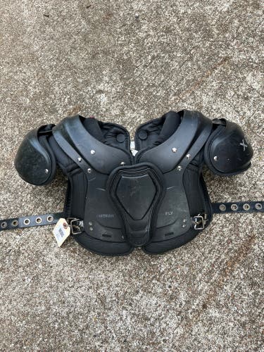 Used Medium Youth Xenith Fly Shoulder Pads